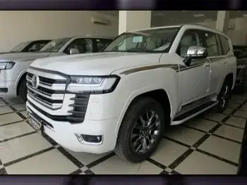 Toyota  Land Cruiser  VX  2022  Automatic  0 Km  6 Cylinder  Four Wheel Drive (4WD)  SUV  White  With Warranty