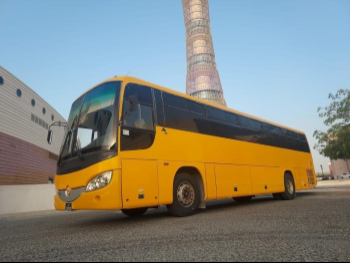 مرسيدس - بنز  أم سي في 400  6 سلندر  باص  أصفر  2017