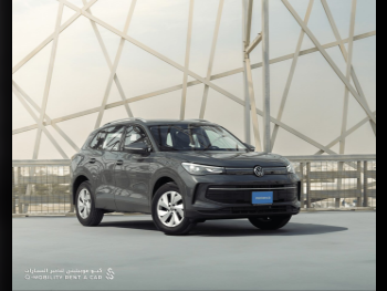 فوكس واغن  تيغوان  4 سلندر  إس يو في 4 في 4  أسود  2025