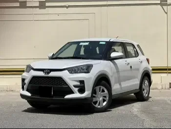 تويوتا  رايز  2024  اوتوماتيك  0 كم  3 سلندر  سحب امامي  اس يو في  أبيض  تحت الضمان