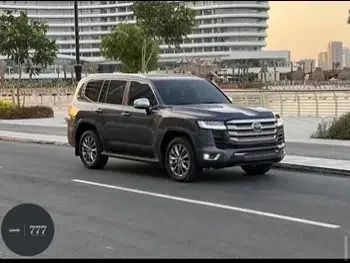 Toyota  Land Cruiser VXR  SUV 4x4  Grey  2022