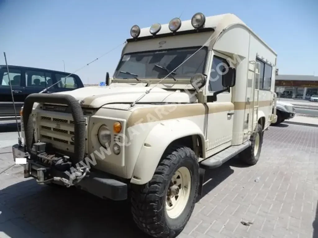 Land Rover  Defender  130  1992  Manual  37,000 Km  4 Cylinder  Four Wheel Drive (4WD)  SUV  Beige