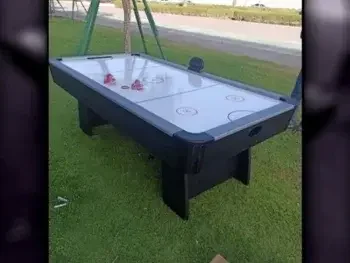 أسود و رمادي  طاولة الهوكي