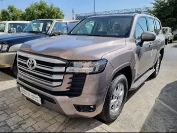 تويوتا  لاند كروزر  جي اكس ار توين توربو  2022  اوتوماتيك  0 كم  6 سلندر  دفع رباعي  اس يو في  برونزي  تحت الضمان