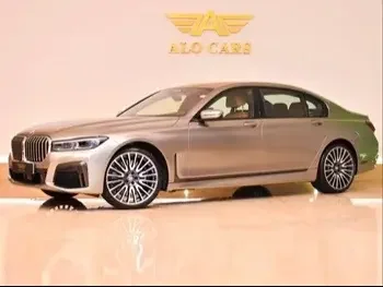 بي ام دبليو  الفئة - السابعة  750 Li  2022  اوتوماتيك  1,900 كم  8 سلندر  دفع كلي مستمر  سيدان  فضي  تحت الضمان