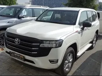  Toyota  Land Cruiser  GXR Twin Turbo  2023  Automatic  0 Km  6 Cylinder  Four Wheel Drive (4WD)  SUV  White  With Warranty