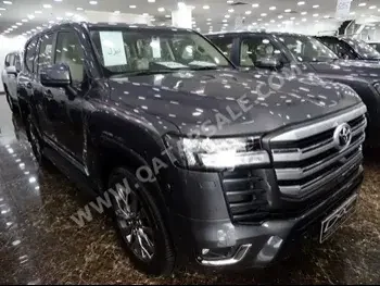 تويوتا  لاند كروزر  جي اكس ار توين توربو  2023  اوتوماتيك  0 كم  6 سلندر  دفع رباعي  اس يو في  رمادي  تحت الضمان