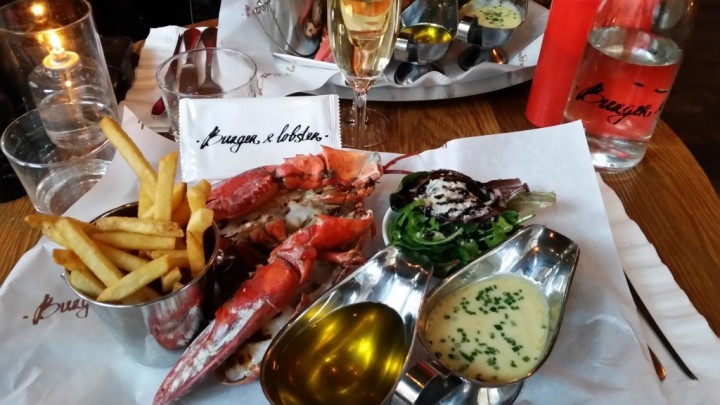 Burger & Lobster