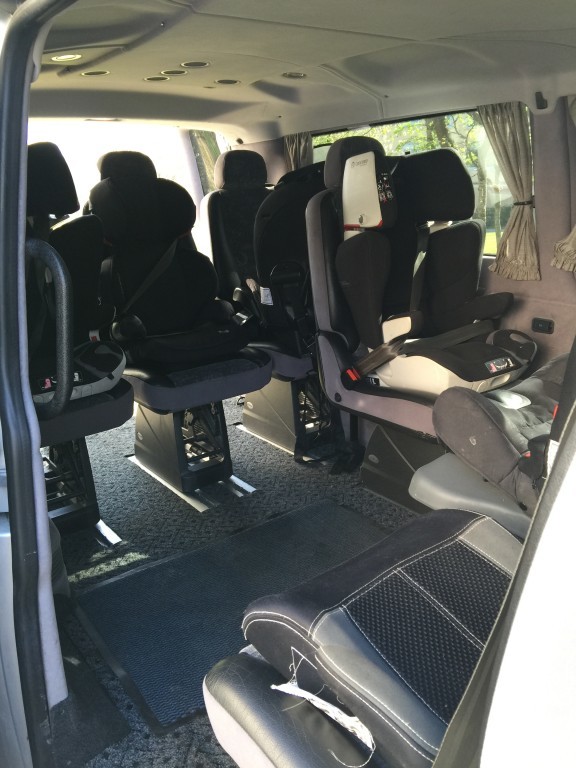 Volkswagen Caravelle 9 sitsig (7)