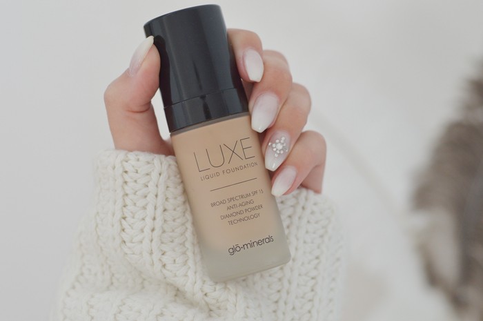 glo-minerals-luxe-foundation
