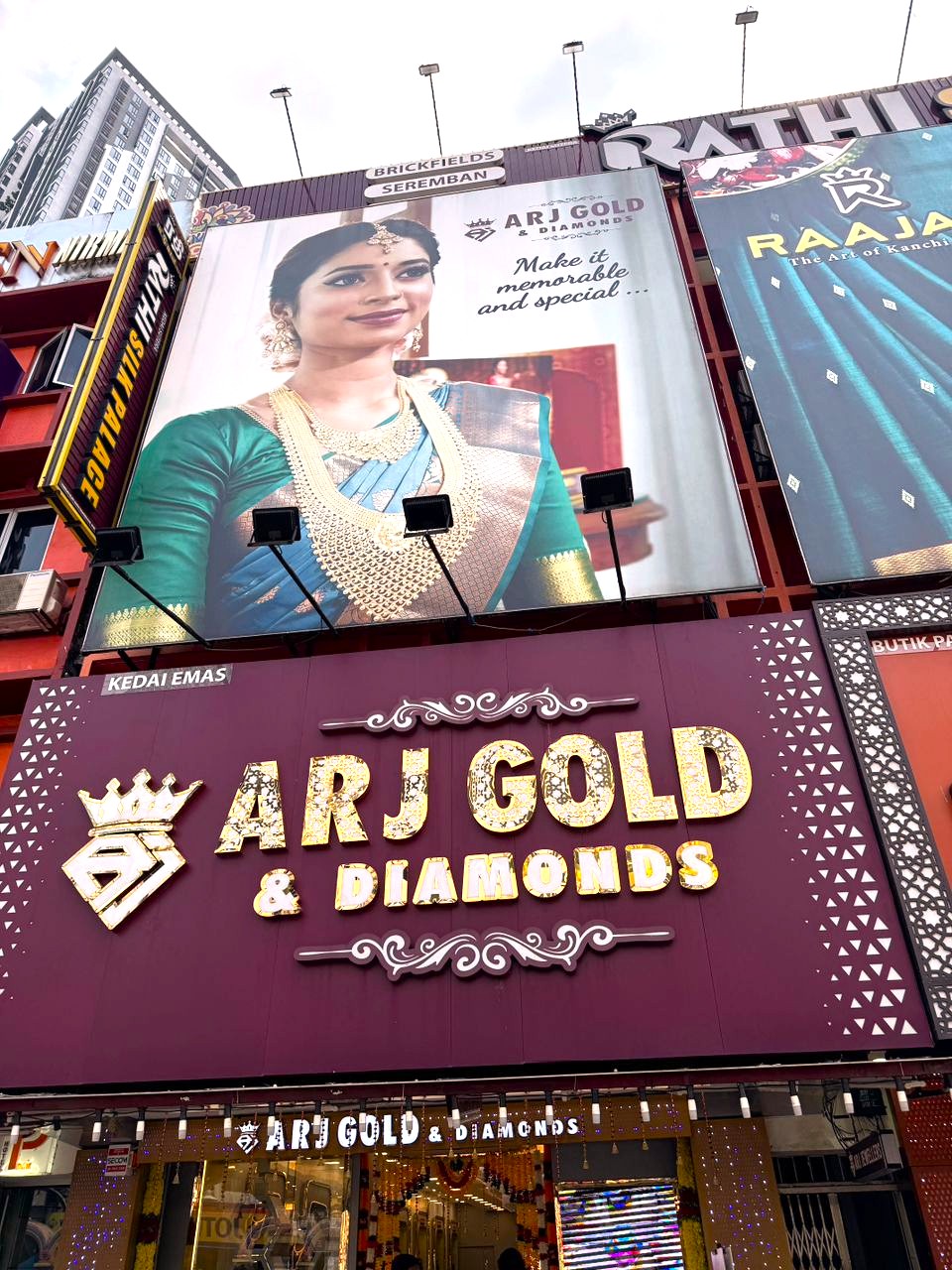 Gold Ornaments - ARJ Gold and Diamonds