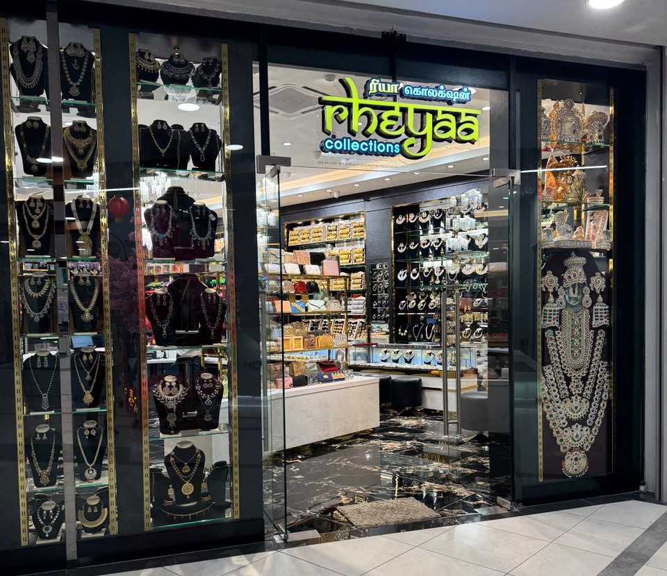 Rheyaa Fashion Jewellry Collections