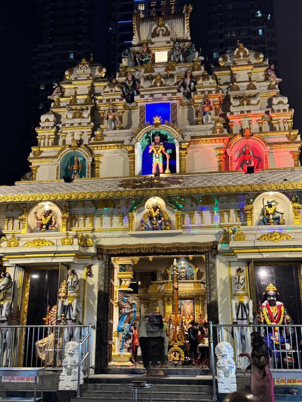 Sri Maha Muneeswarar Alayam