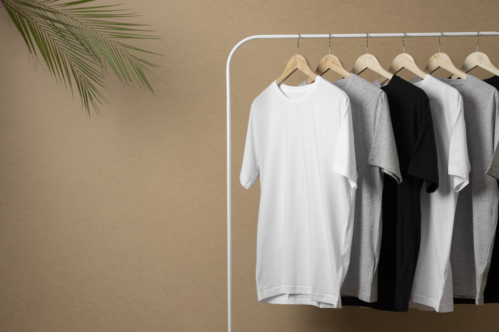 Ada sejumlah tips foto produk baju yang bisa bantu memenangkan persaingan bisnis.