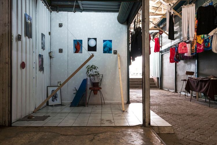 Imagen 1 de la galería de LA SOMBRA SOBRE EL TRIÁNGULO AZUL