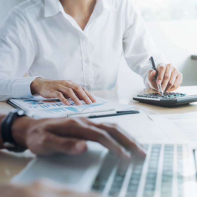 Imagen descriptiva de  Apertura de negocios y reestructuraciones empresariales