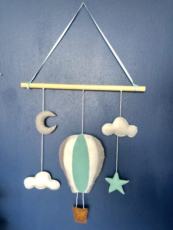 Hot air balloon wall hanging nursery decoration, baby mobile - product image 2