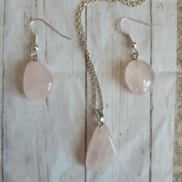 Beautiful rose quartz earrings and pendant - product image 2