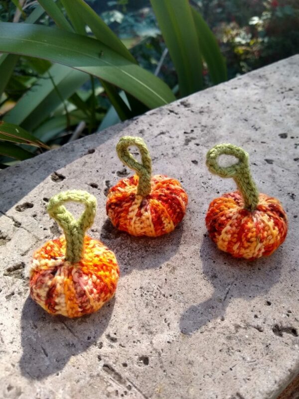 Crochet pumpkin keyring/ bag charm - product image 3