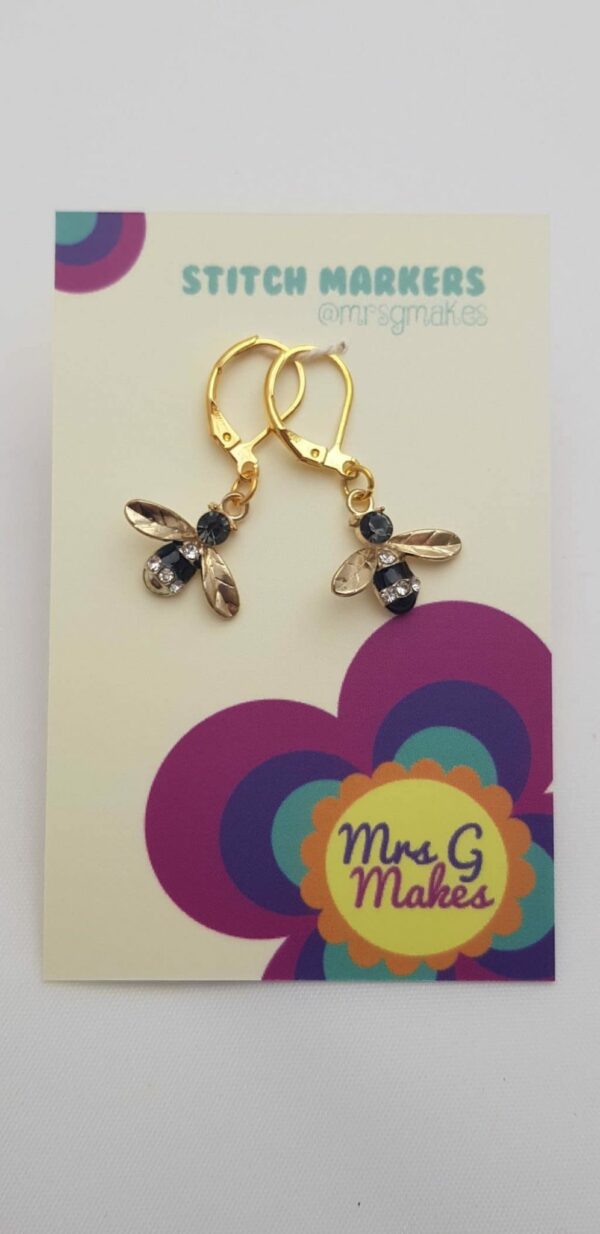 Snag free Gorgeous Bee Stitch Marker - main product image