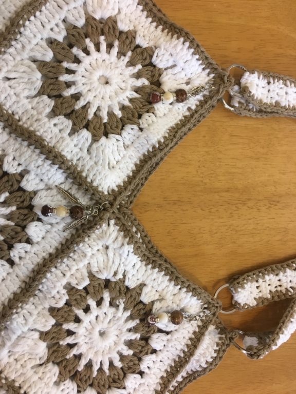 How to Crochet a Boho Style Shopping Bag - product image 3