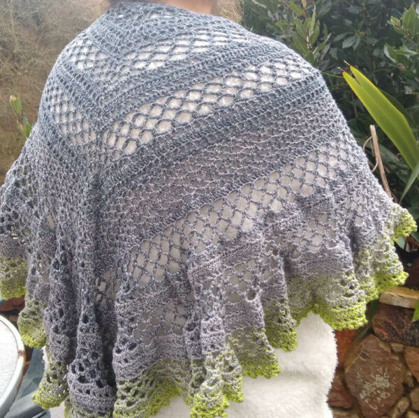 Jo’s Lacy Crochet Shawl - product image 4