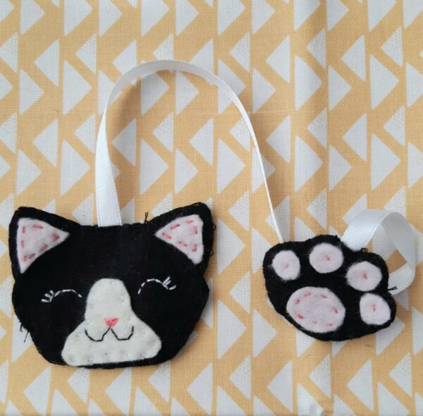 Kawaii cat felt bookmark - main product image