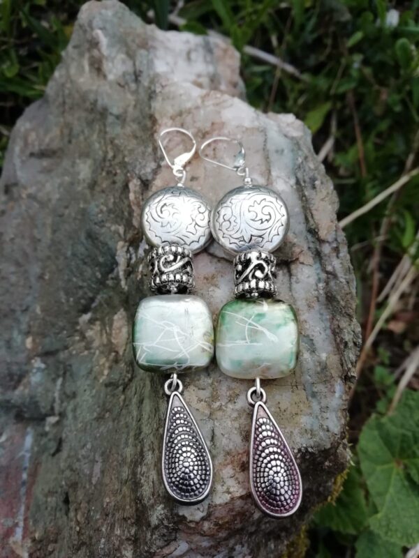 Silver and green long dangle earrings - product image 2