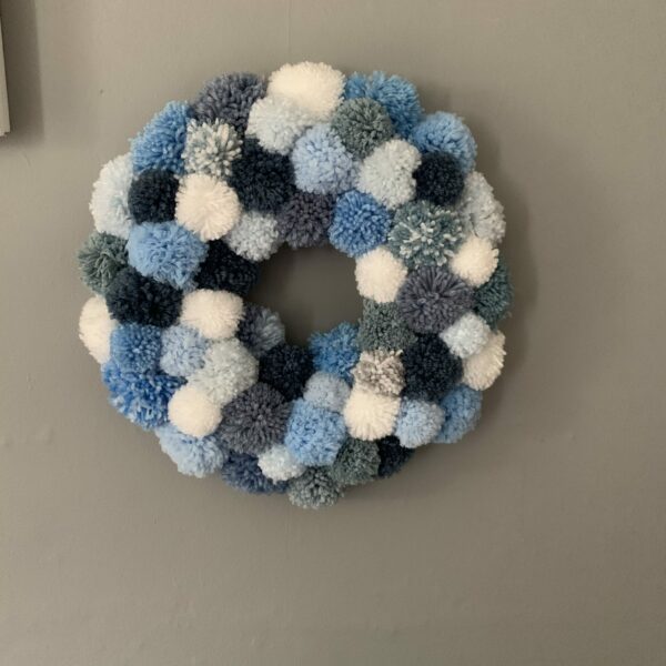 Blue mix Pom Pom wreath L - main product image