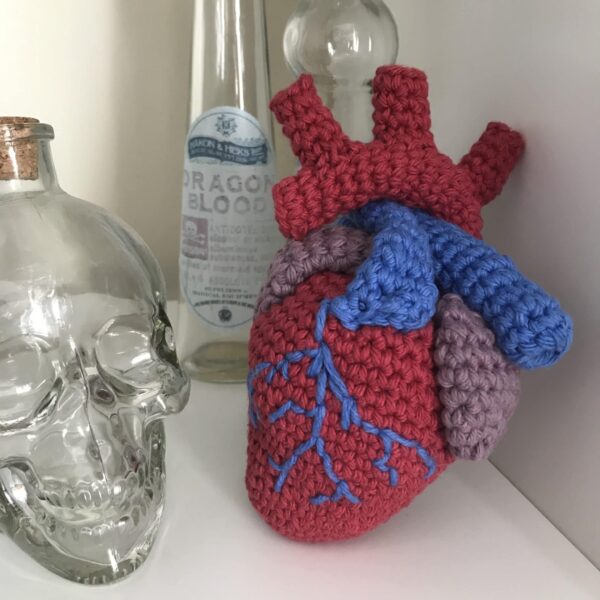 Anatomical Heart crochet pattern - main product image