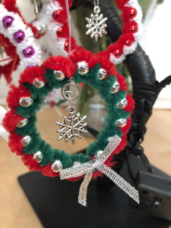 3 Fluffy Christmas wreaths - product image 4