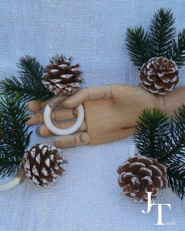 Frosted Pine Napkin Rings - product image 2