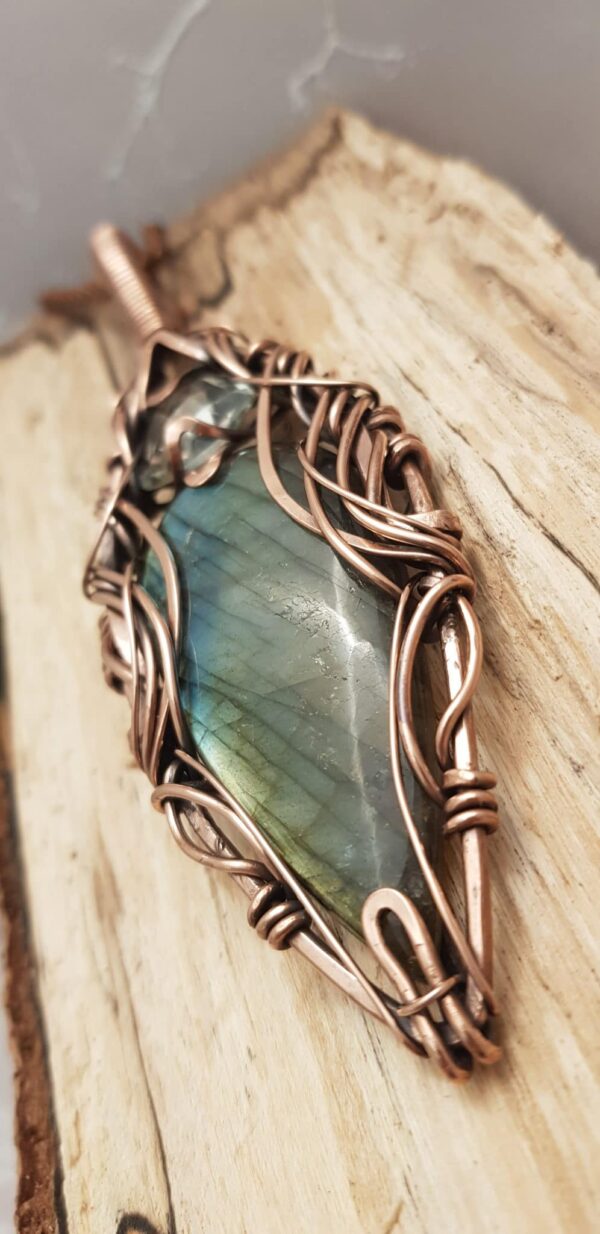 Statement Labradorite Gemstone And Faceted Green Amethyst Hammered Copper Wire Wrapped Pendant - product image 5