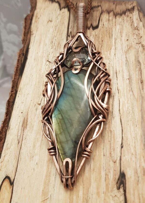 Statement Labradorite Gemstone And Faceted Green Amethyst Hammered Copper Wire Wrapped Pendant - product image 3