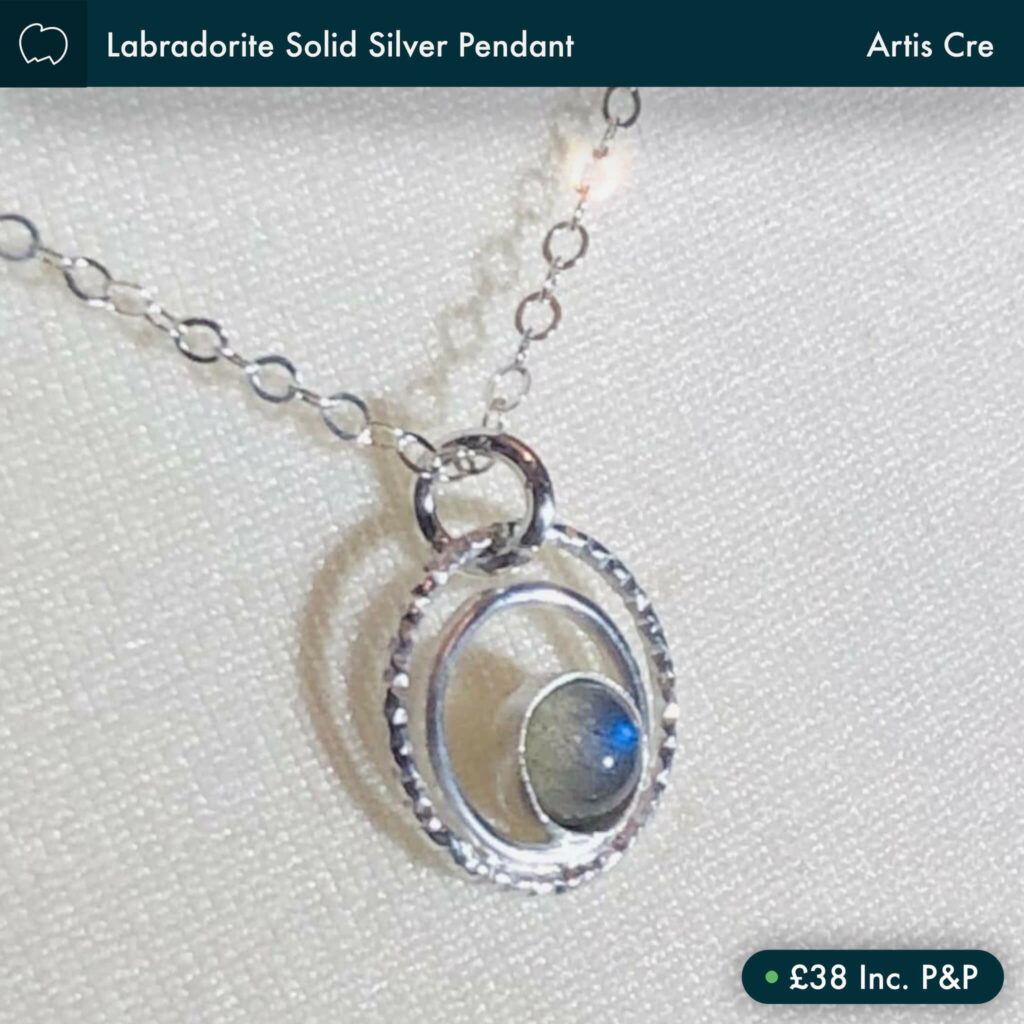 Labradorite solid Silver pendant