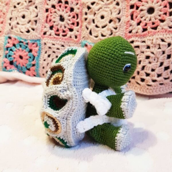 Removable Shell Turtle (crochet/handmade) - product image 2