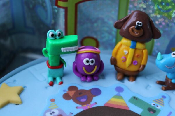 Hey Duggee and the Squirrels Cake Toppers - product image 2