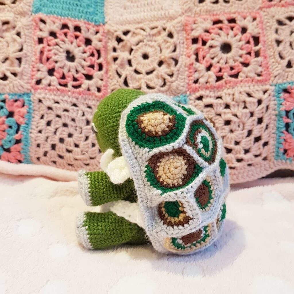 Removable Shell Turtle (crochet/handmade)