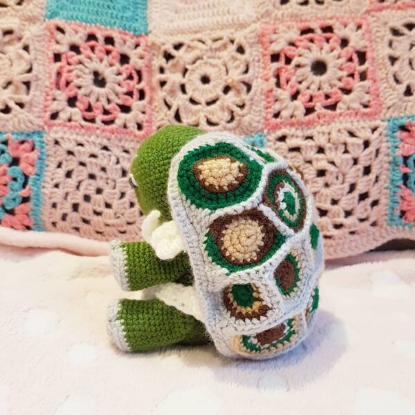 Removable Shell Turtle (crochet/handmade) - product image 4