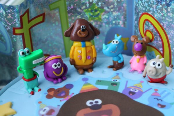 Hey Duggee and the Squirrels Cake Toppers - main product image