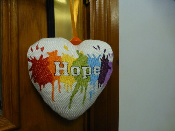 Embroidered fabric heart – Hope hanging decoration rainbow colours - product image 2