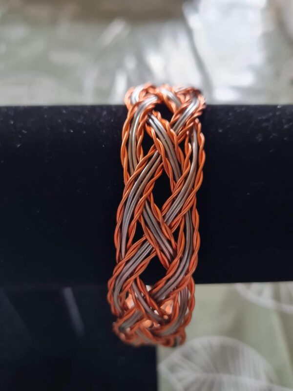 Wire cuff 1 - main product image