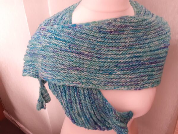 Friendship shawl - main product image