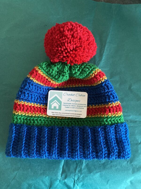 Lincolnshire Flag bobble hat - product image 2