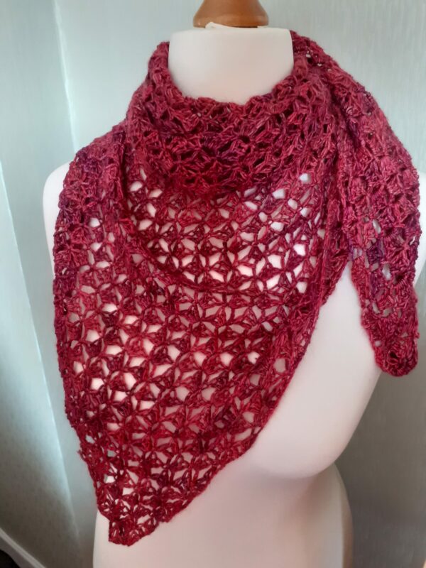 Red berries shawl - main product image