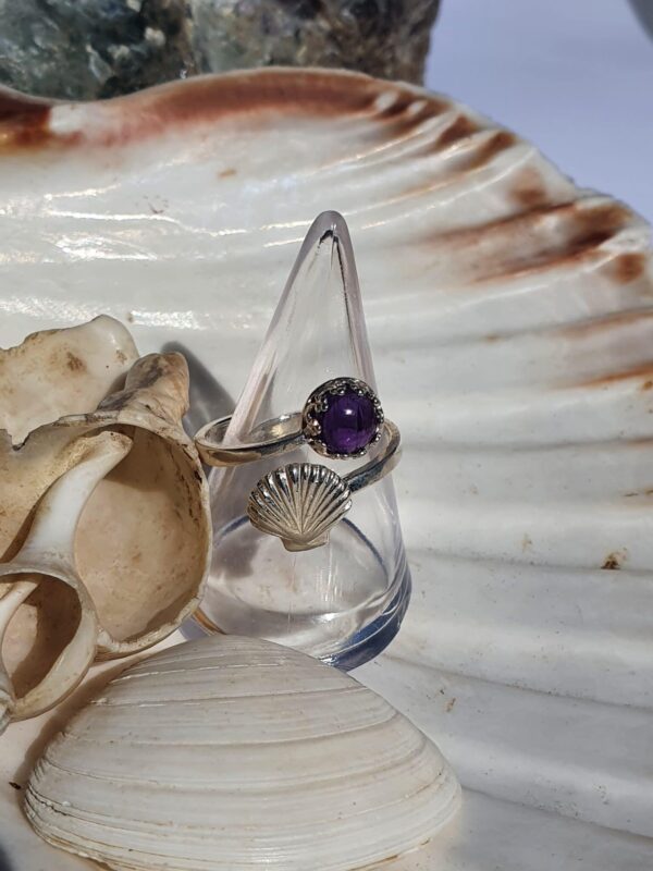 Mermaid Amethyst ring - main product image