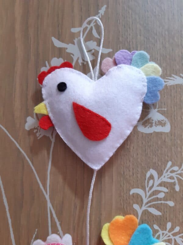 Love birds felt wall hanging - product image 3