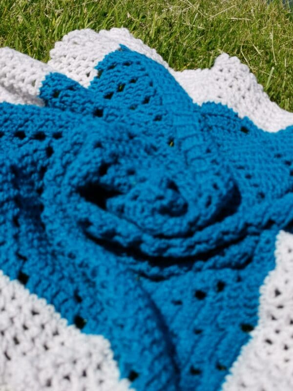 Wooly Dreamz Bespoke Blankets – Handmade Crochet Vintage Style Newborn Baby Blanket – Empire - main product image