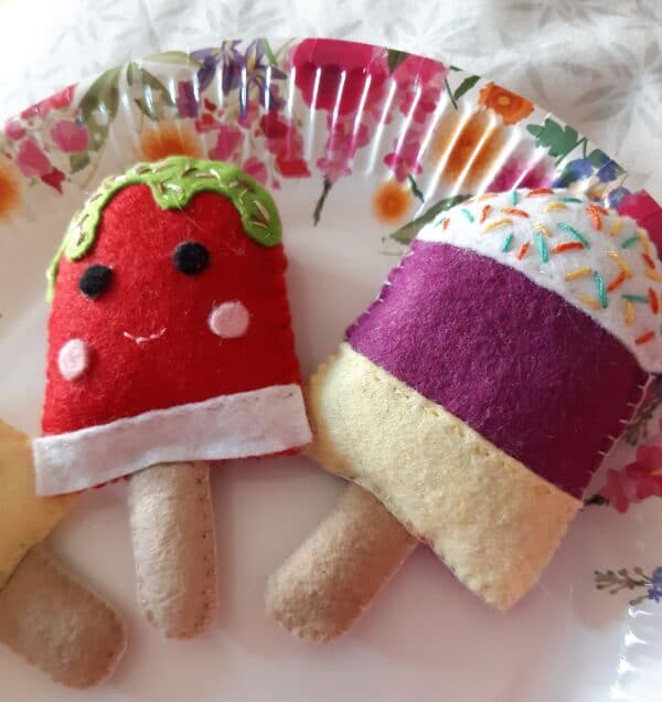 Felt ice lollies play food/ decorations - product image 3