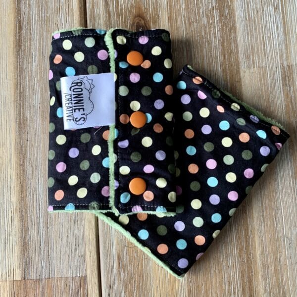 Suck pads for baby carriers or car seats - main product image